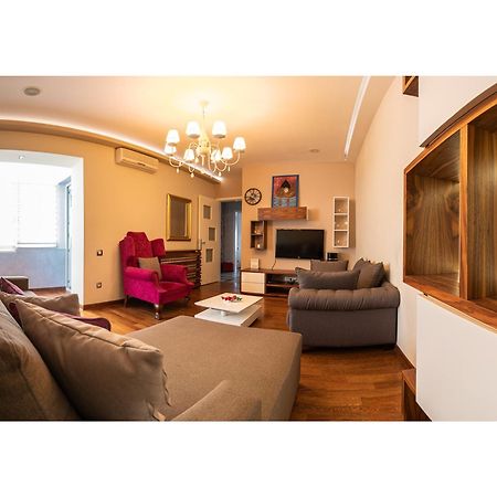 City Center Apartment Belgrado Buitenkant foto